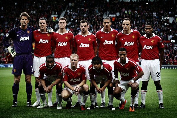 Foto conjunta de los futbolistas del Manchester United.