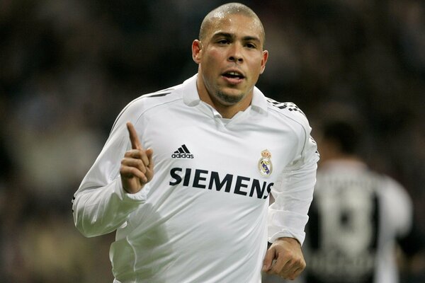 Football player Ronaldo, nicknamed the Toothy