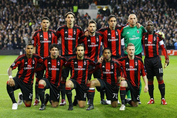 Football, team photo on the field, athletes