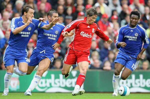 Match de football Liverpool vs Chelsea au stade