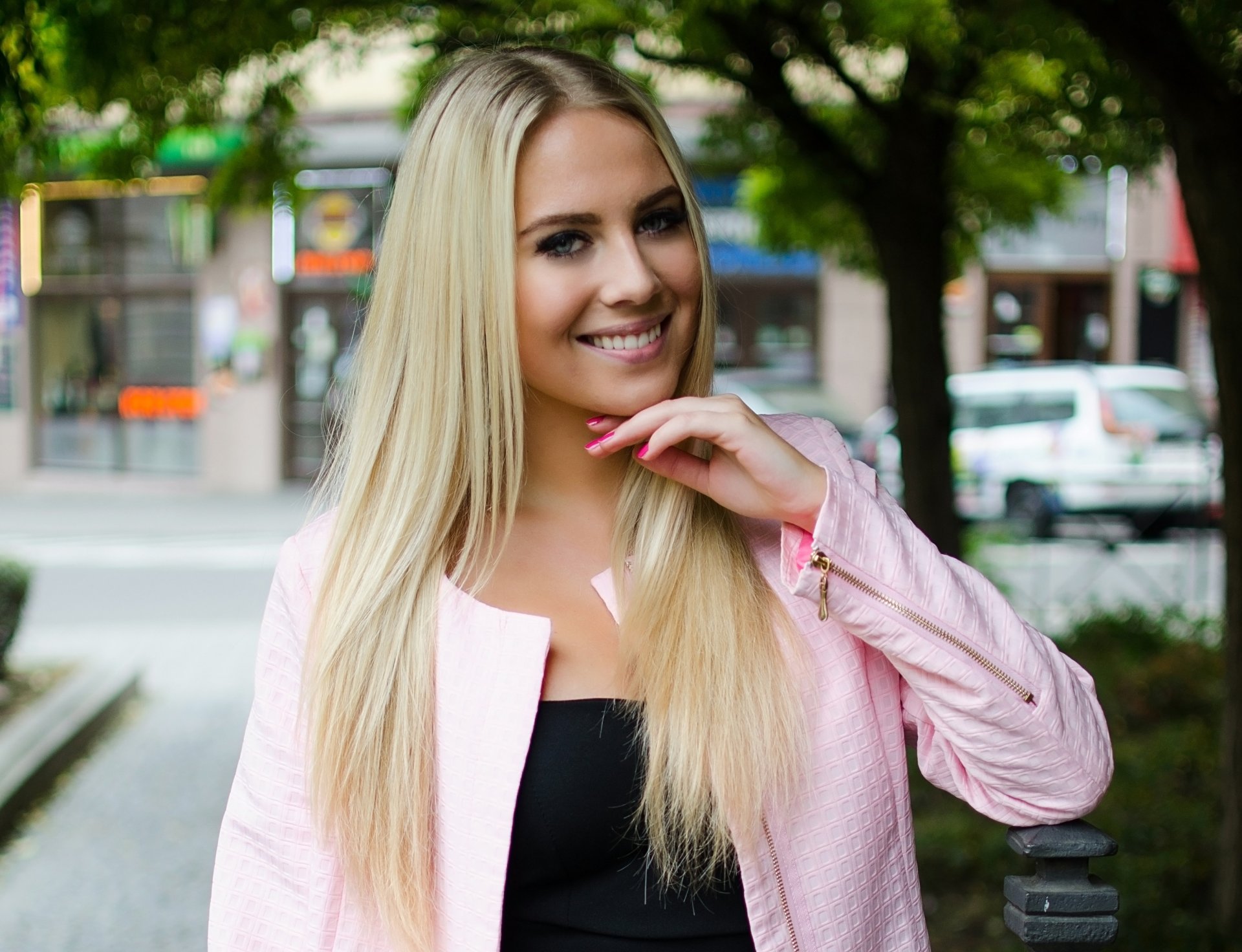 misa fille sourire blonde beauté beauté