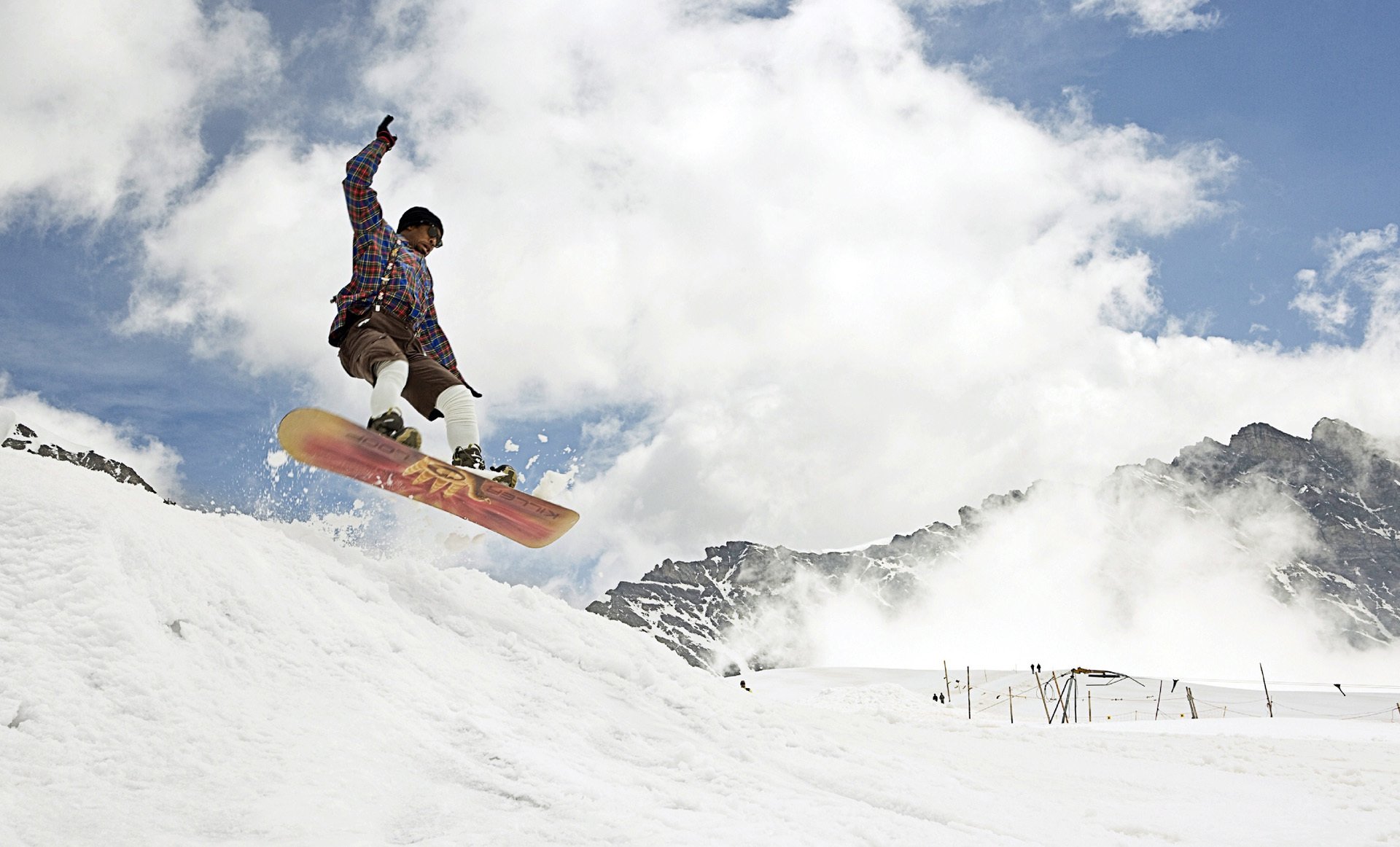 snowboard uomo sportivo neve