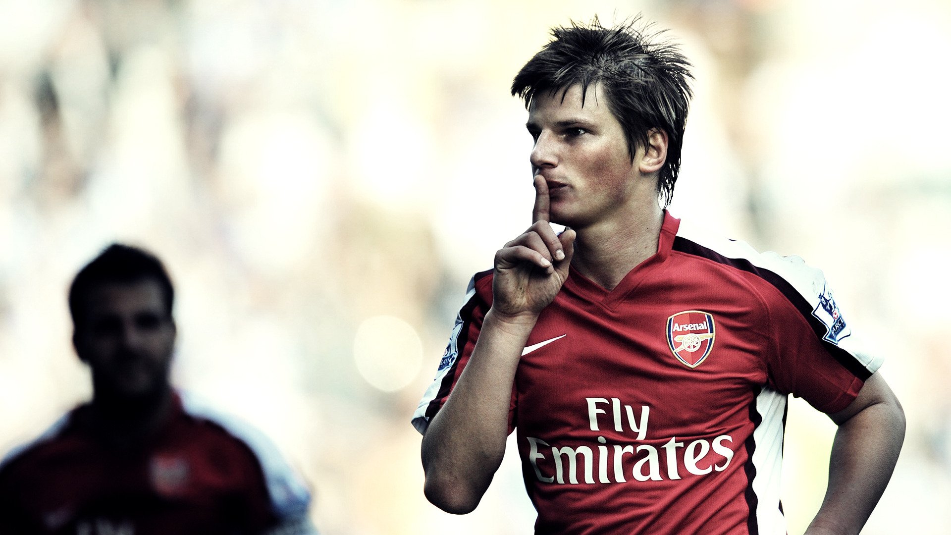 arshavin piłka nożna arsenal londyn palec nos sport tapety na pulpit