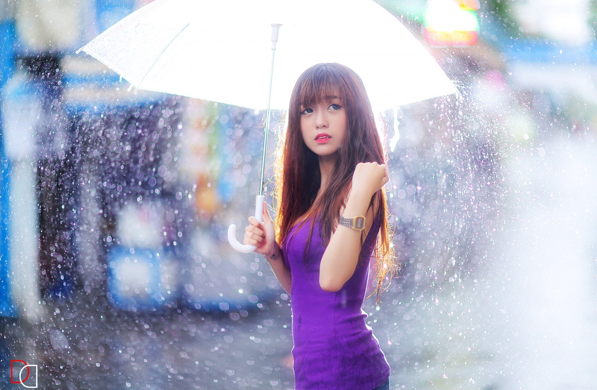 fille asiatique parapluie pluie