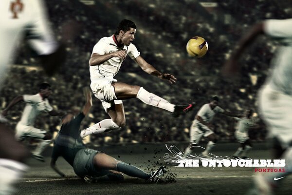 Cristiano Ronaldo en vuelo tras el balón