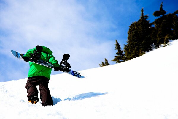 Snowboarding on fluffy snow