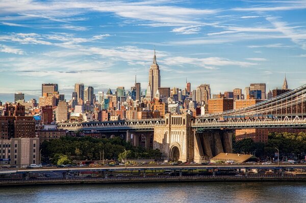 Pont de Brooklyn à New York dans le quartier de Manhattan