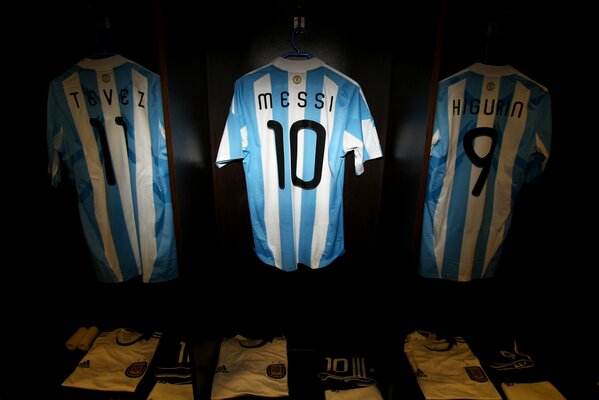 Uniforme del futbolista argentino Lionel Messi