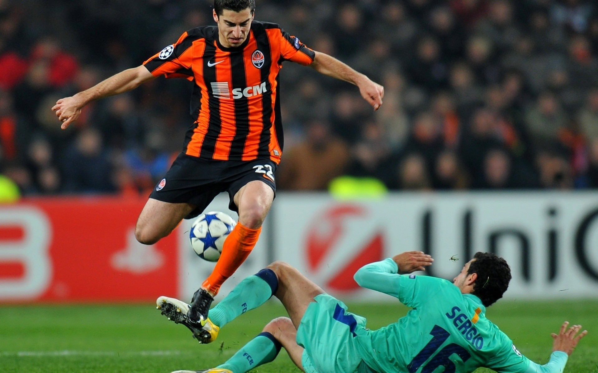 shakhtar barcelona heinrich mkhitaryan donetsk