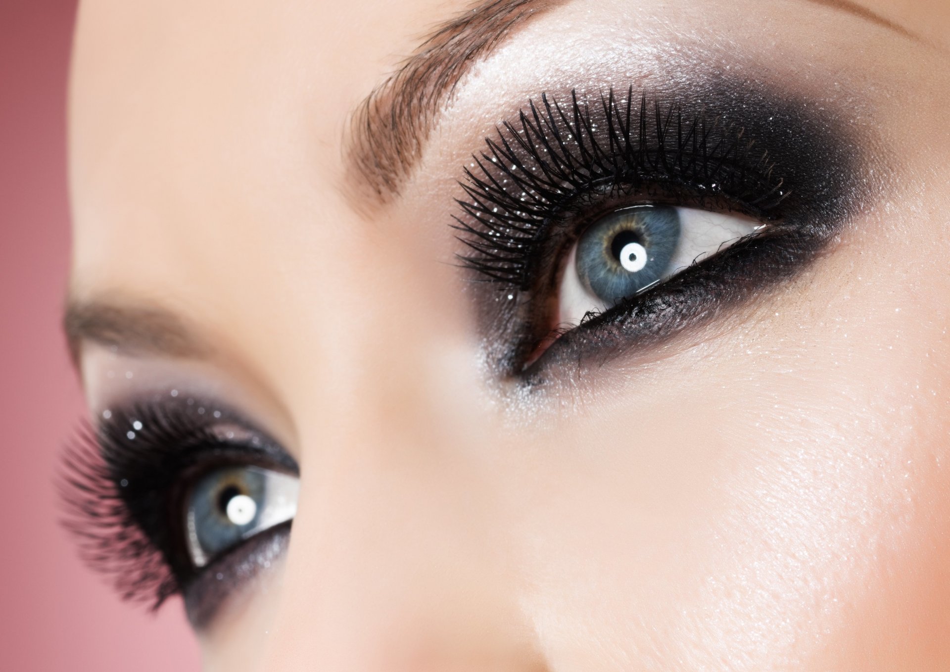 mädchen blick augen wimpern make-up schatten augenbrauen