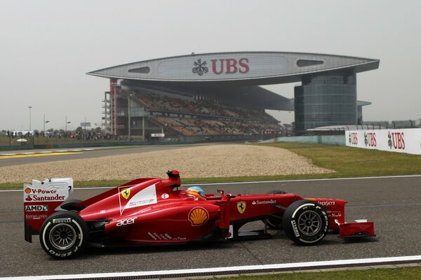 Rallye formule un ferrari Fernando Alonso