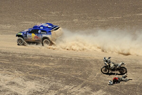 Accidente de moto cae piloto