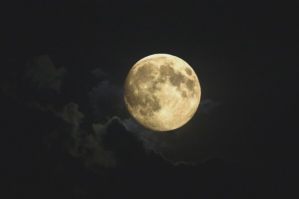 Luna llena para los deseos cumplidos