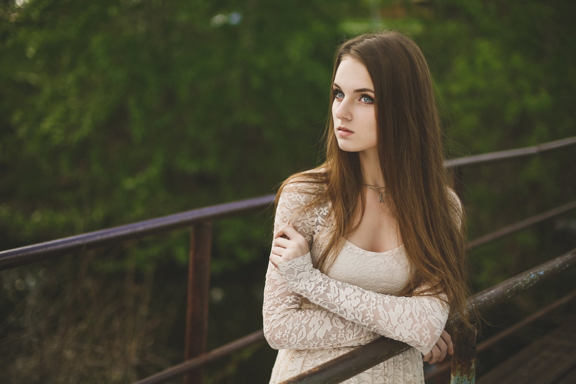 girl dress face pose handrail