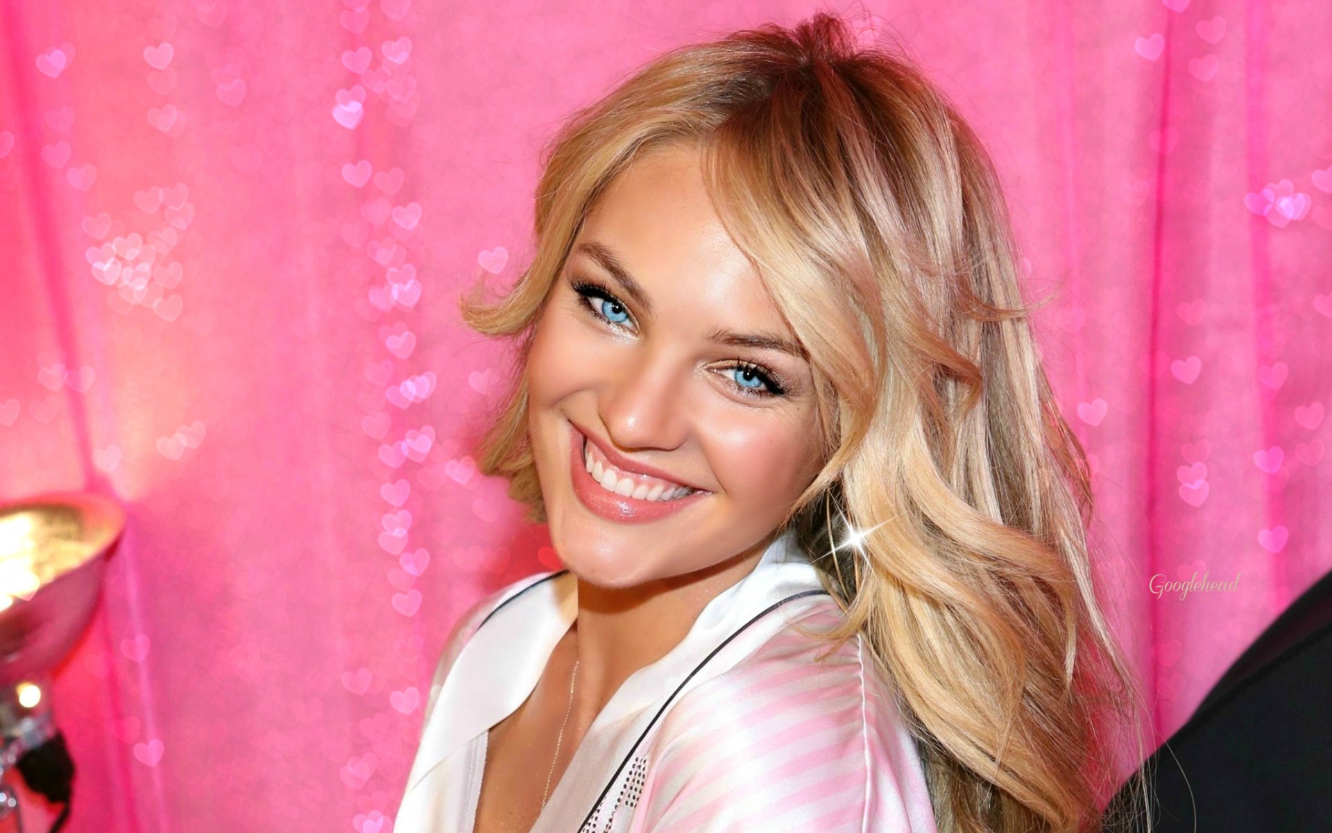 candice swanepoel blonde model smile