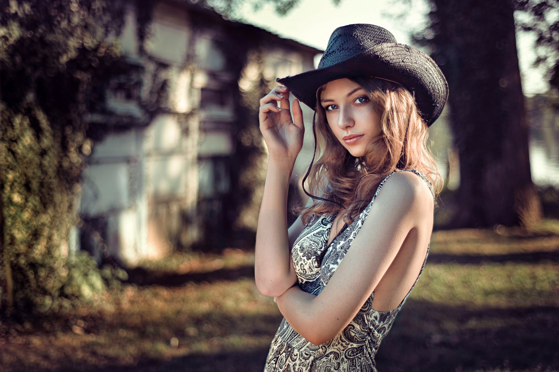 léa cuvillier vestido sombrero soleado lods frank