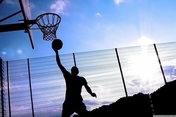 Basketball mit sich selbst spielen