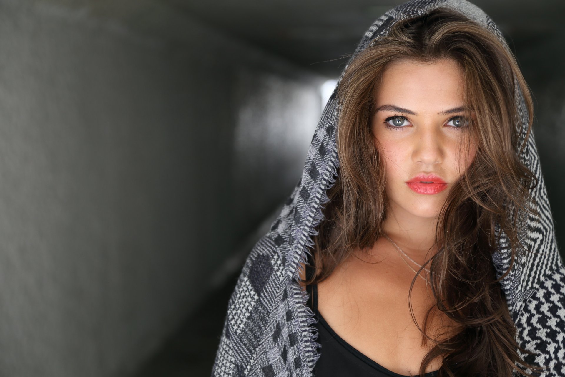 danielle campbell ragazza attrice labbra gonfie