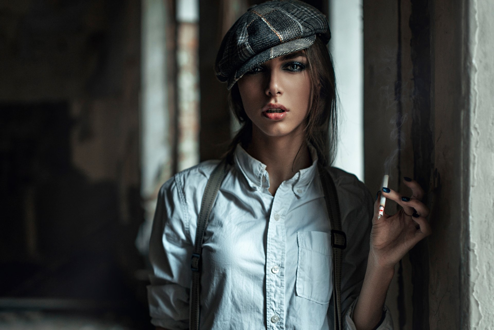 vagabond vika victoria vishnevskaya casquette chemise style de travail georgi chernyadyev