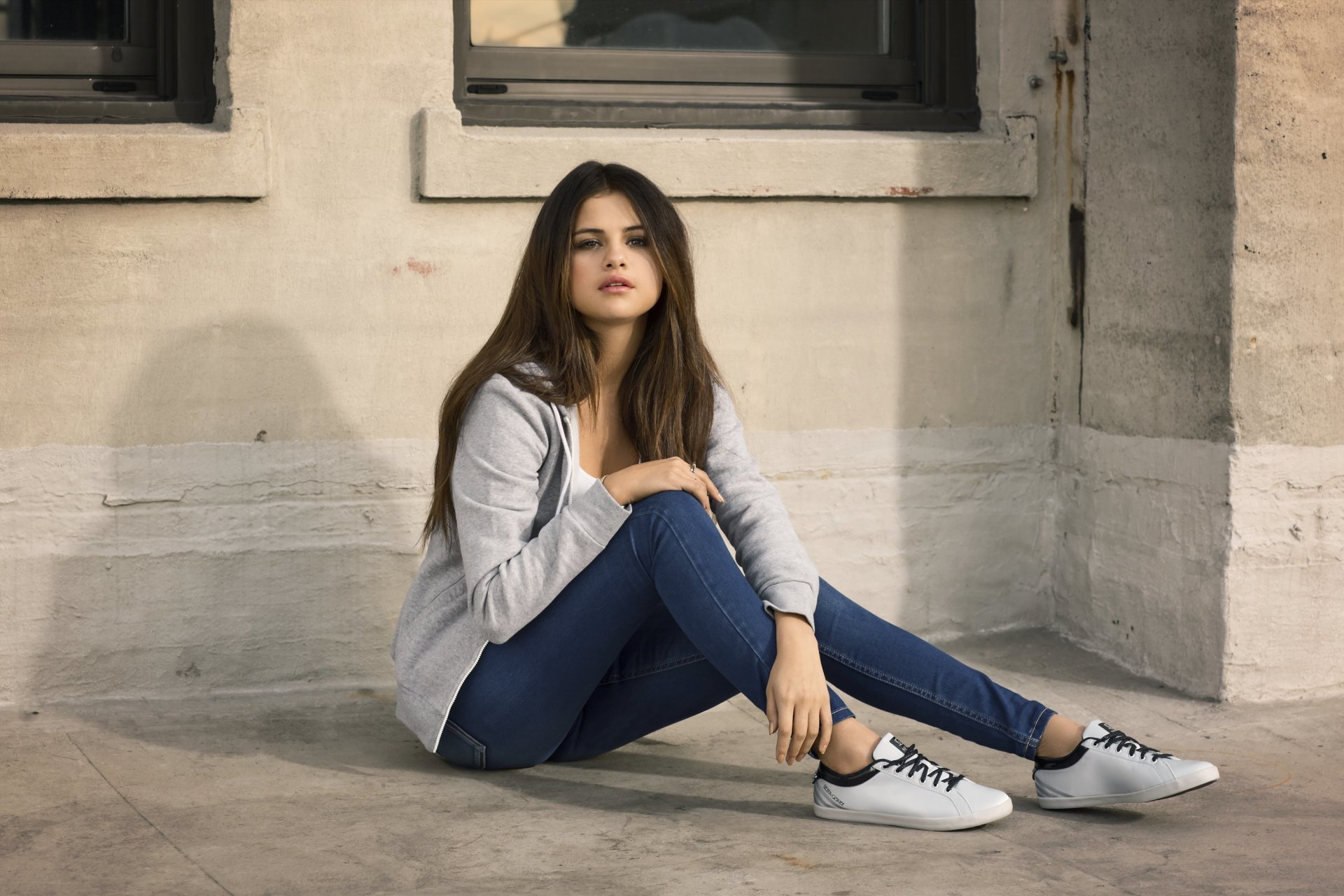 selena gomez mädchen model schöne braunhaarig