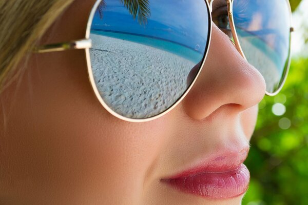 La eclosión con gafas es la eclosión del alma y la tranquilidad de una persona