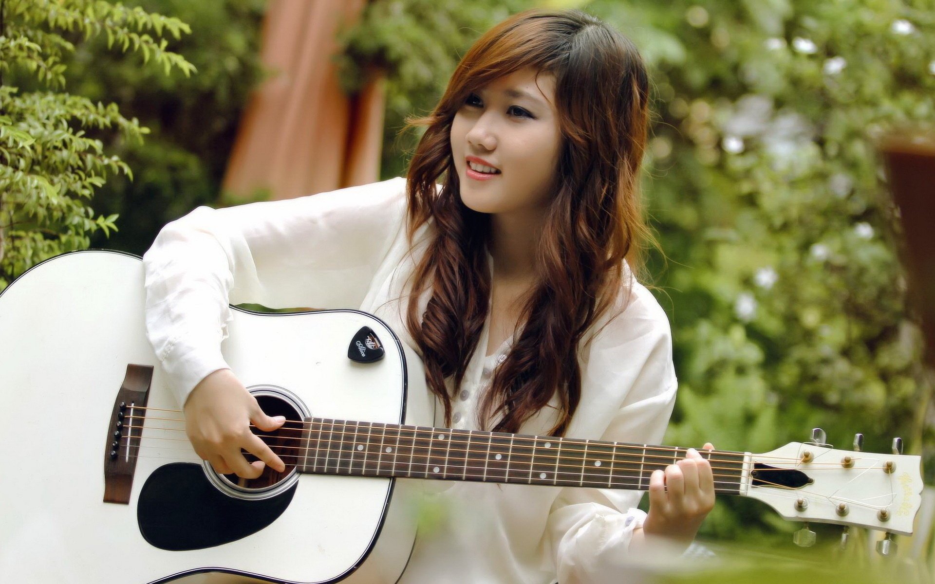 girl music guitar