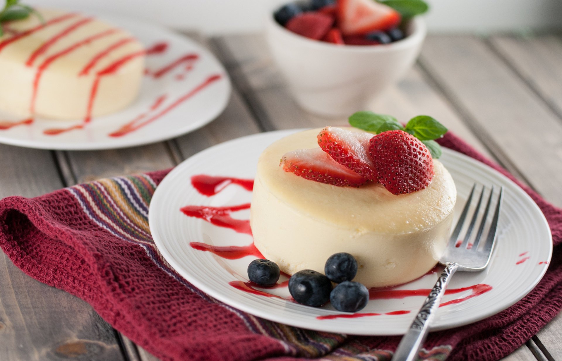 dessert cake berries sweet strawberry blueberries cream