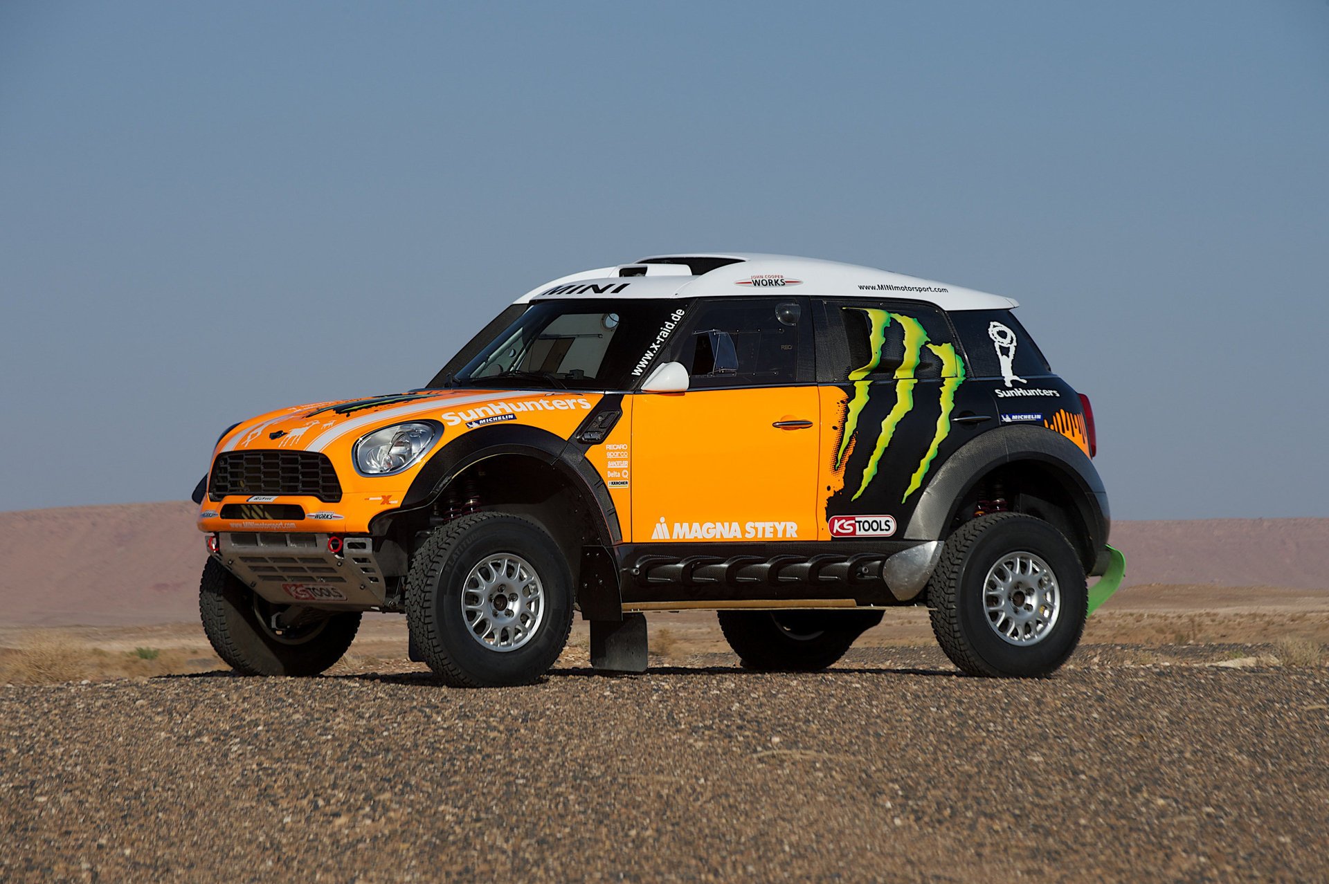 x-raid rallye gelb mini mini cooper mini cooper dakar rally