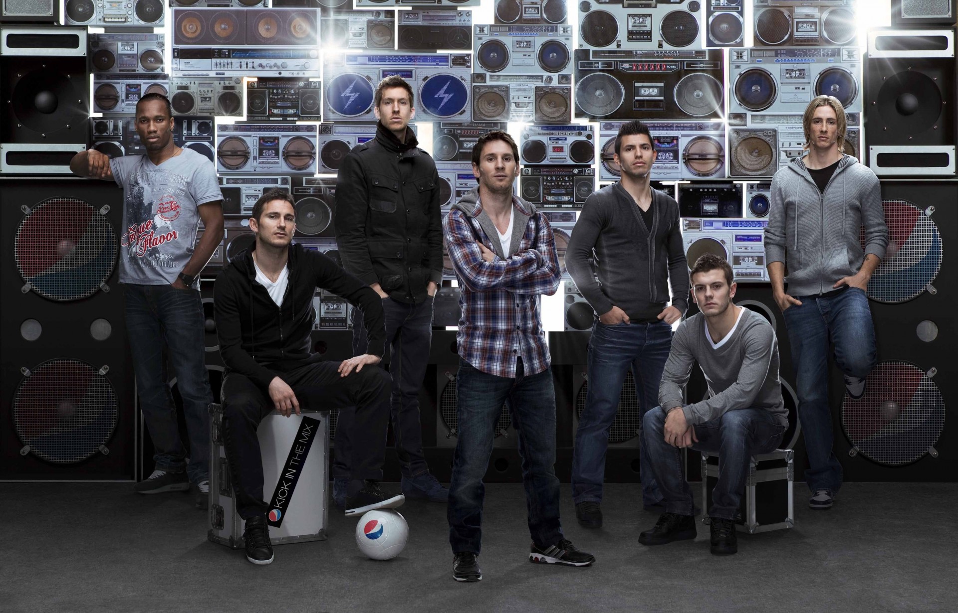 didier drogba pepsi jack wilshere fernando torres lionel messi soccer advertising football sergio aguero ball frank lampard