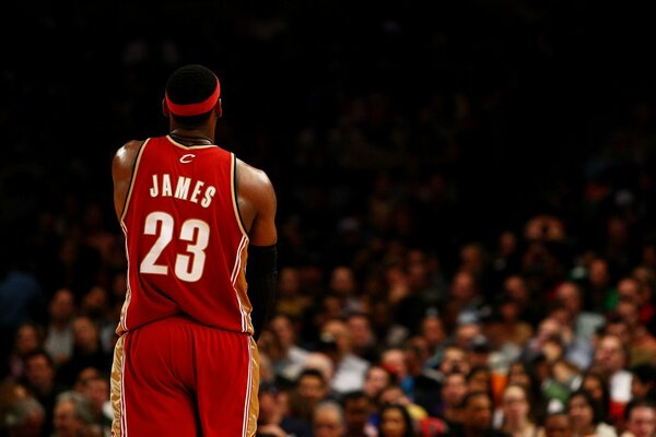 LeBron James, un exitoso jugador de baloncesto