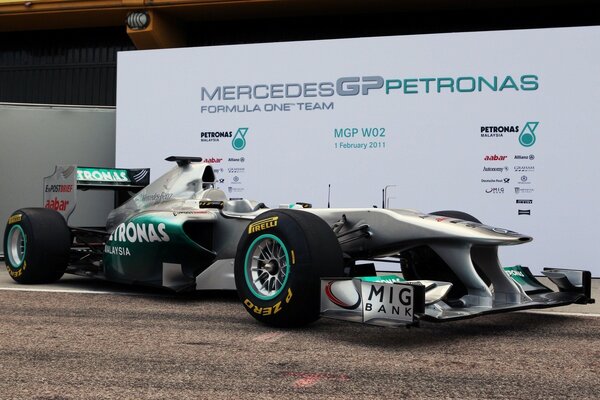 Prezentacja samochodu sportowego Mercedes