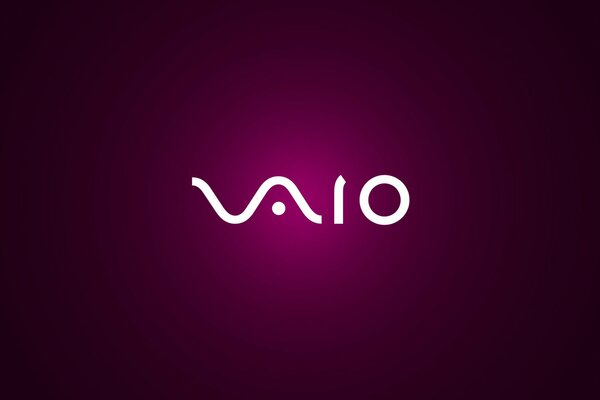 Inscription vaio sur fond violet foncé