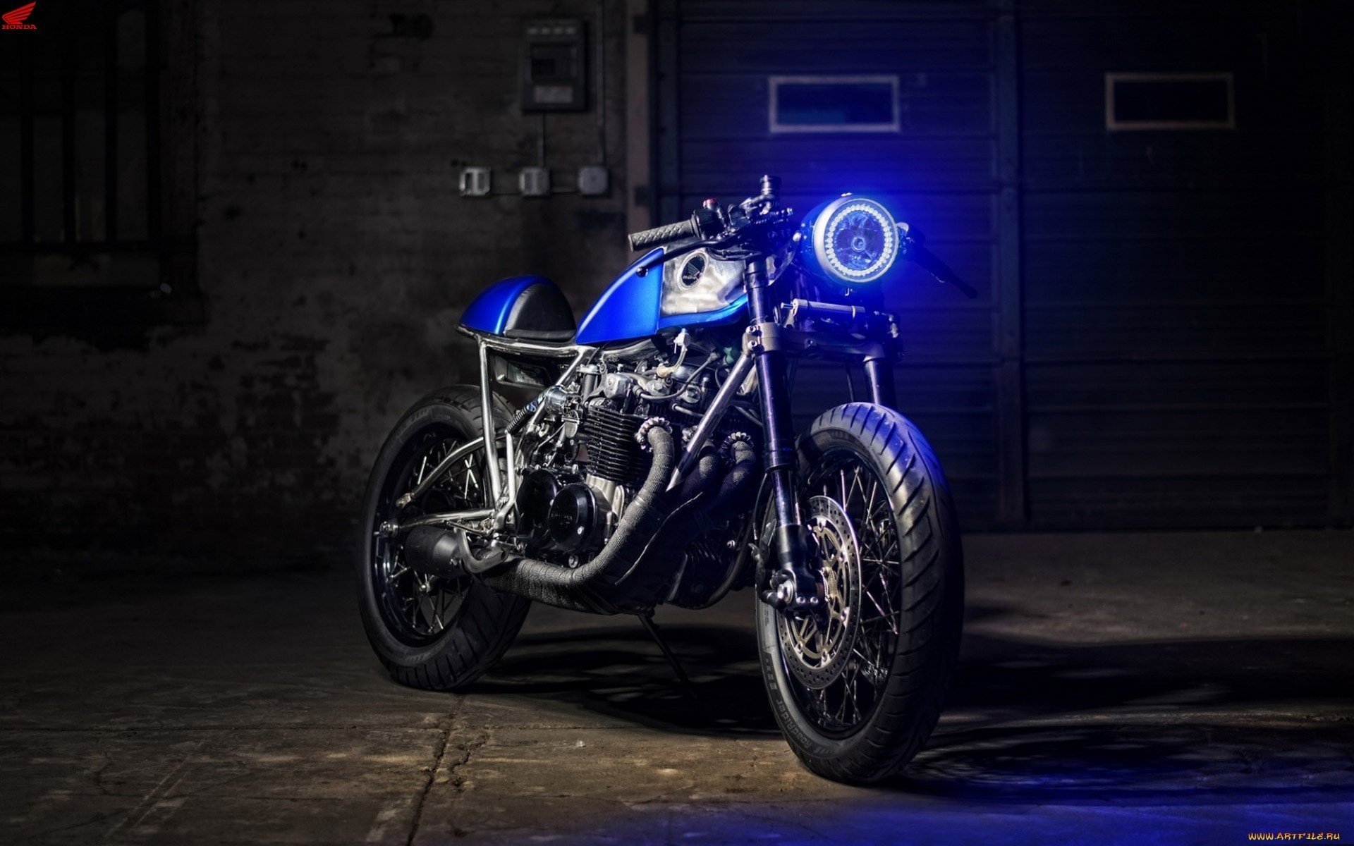 classic honda cafe-racer custom customs café-racer tuning personnalisation motos style classique honda