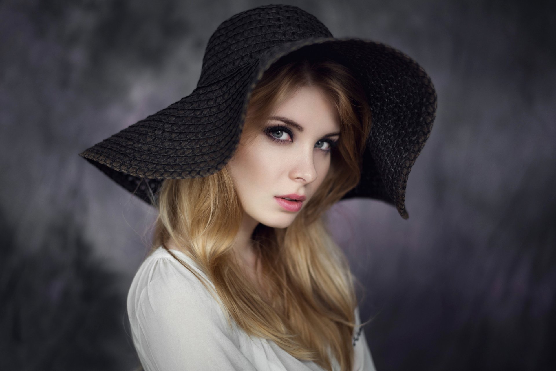 irina popova ira portrait studio chapeau maxim guselnikov