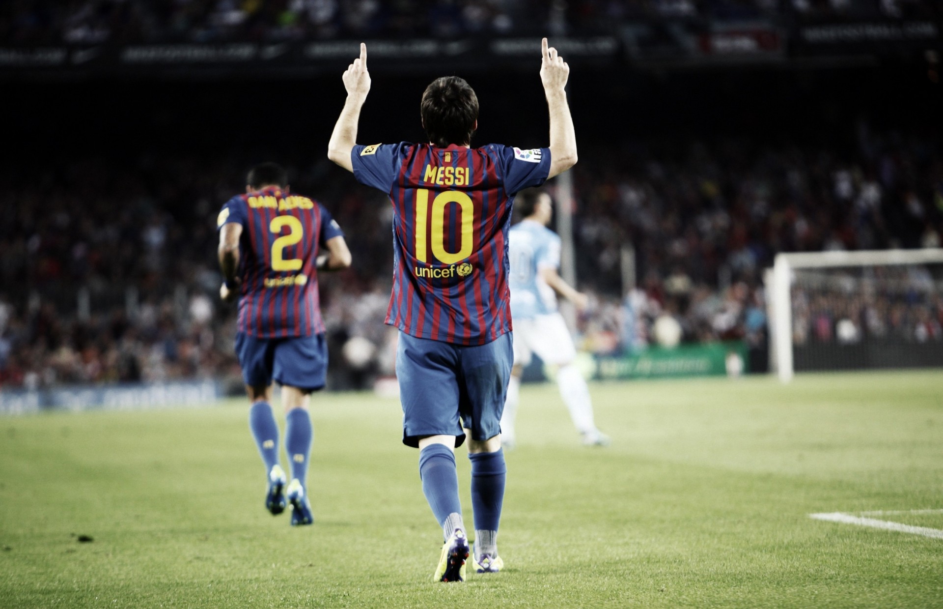 dani alves celebration lionel messi barcelona