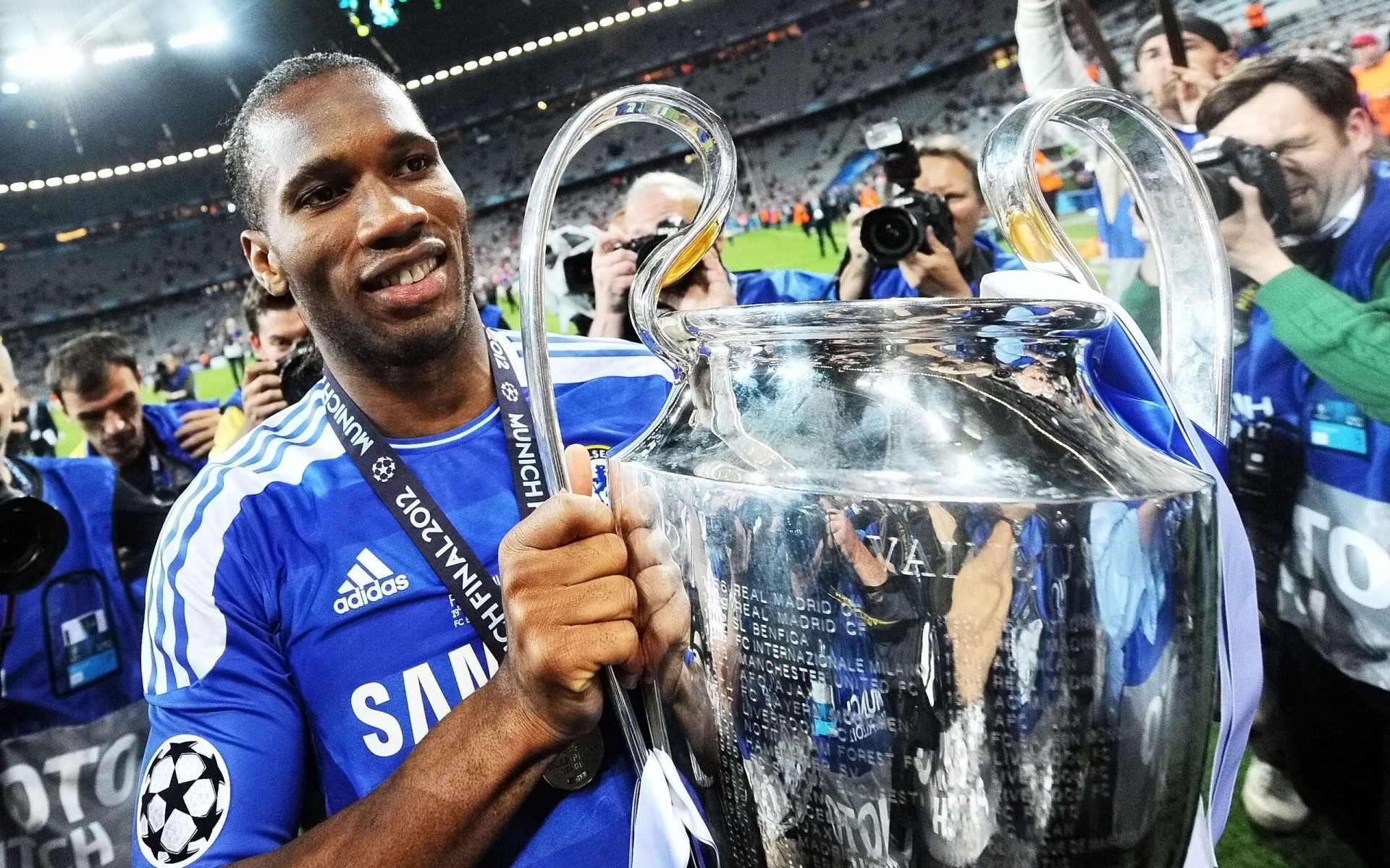 chelsea liga de campeones jugador fútbol drogba didier famoso