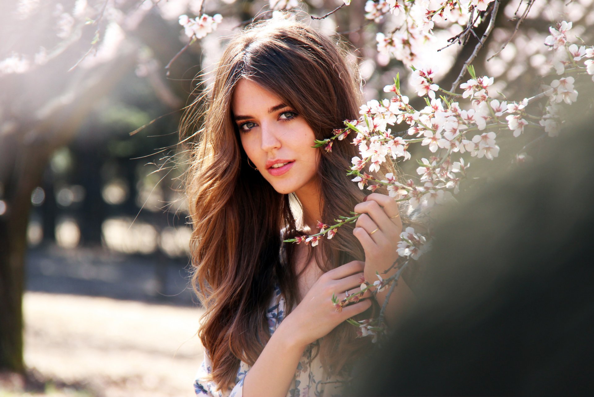 clara alonso model mädchen tapete zärtlichkeit sakura