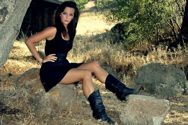 Photo shoot of a girl with blue eyes in nature