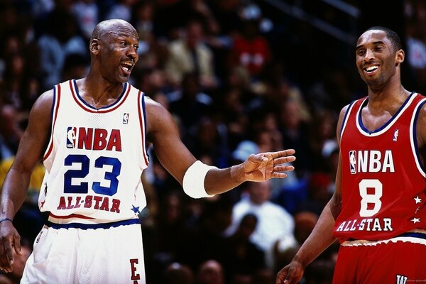 Kobe Bryant i Michael Jordan podczas meczu