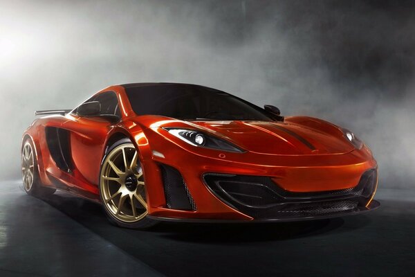 Orange McLaren Vorderansicht