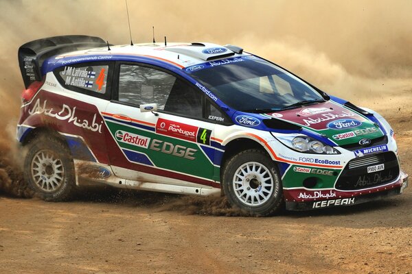 Ford fiesta on sand rally