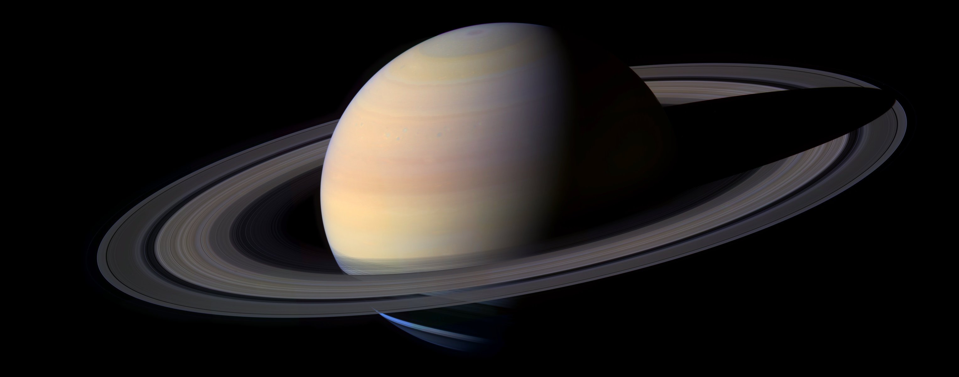 saturn planet ringe raum