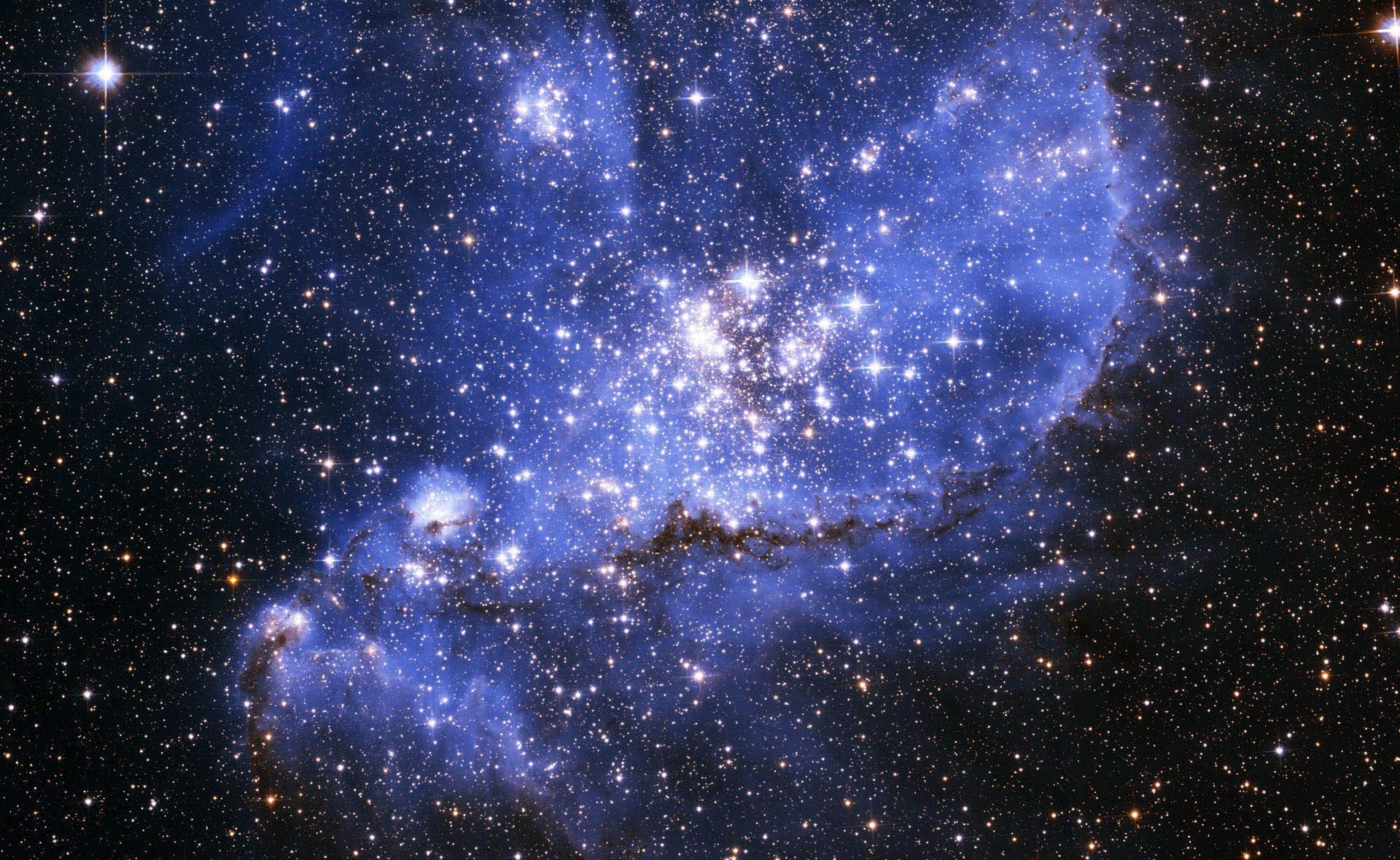 cúmulo estrellas brillante azul