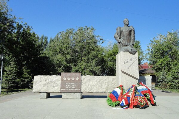 Monumento a Zhukov el grande Volgogrado