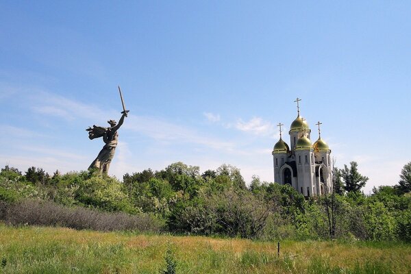 Cathedral next to the Motherland monument