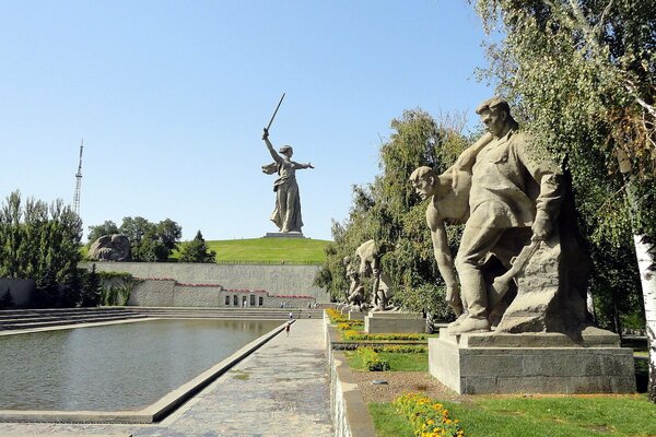 Denkmäler der Heimatstadt Wolgograd in Mutter Russlands