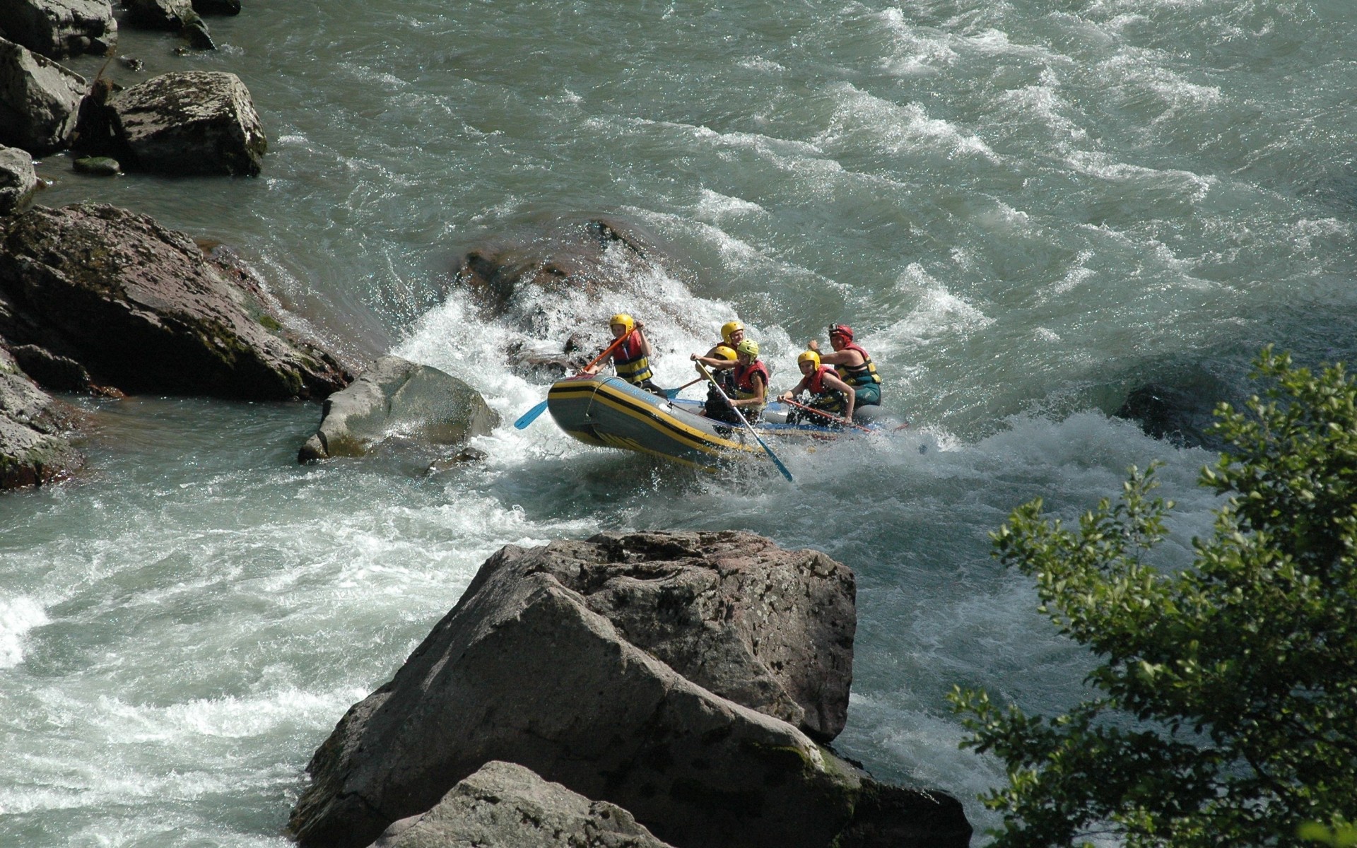 fluss stein grau wasser sport