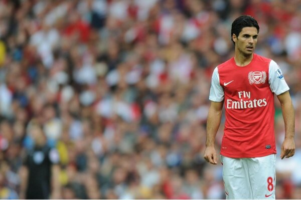 London. Football. Arsenal at work