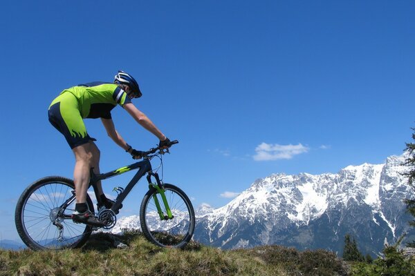 Cyclisme, paysage de montagne