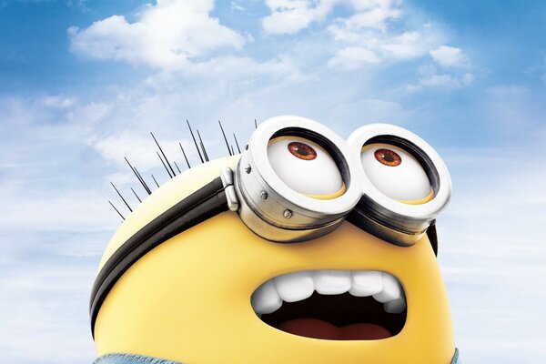 Bespectacled minion looks at the sky